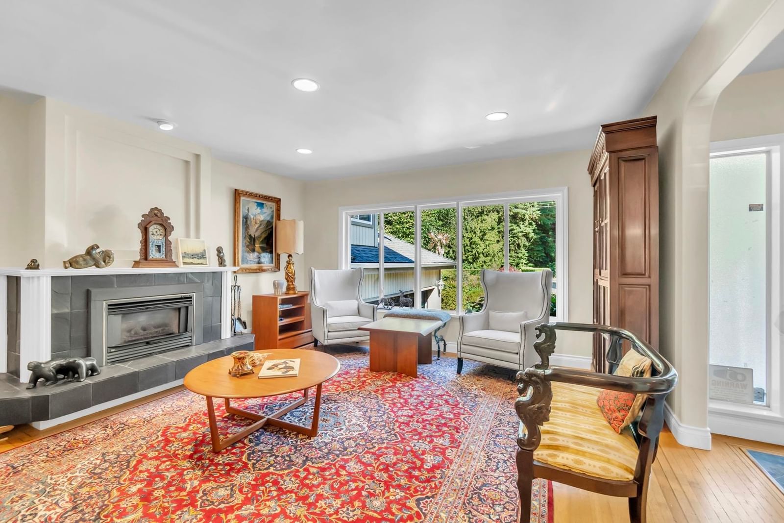 Listing Image 13