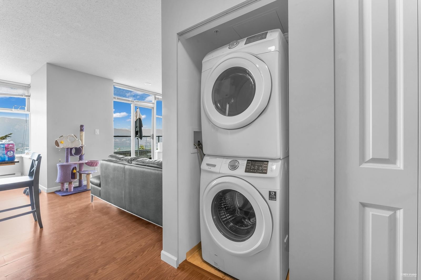 Listing Image 22