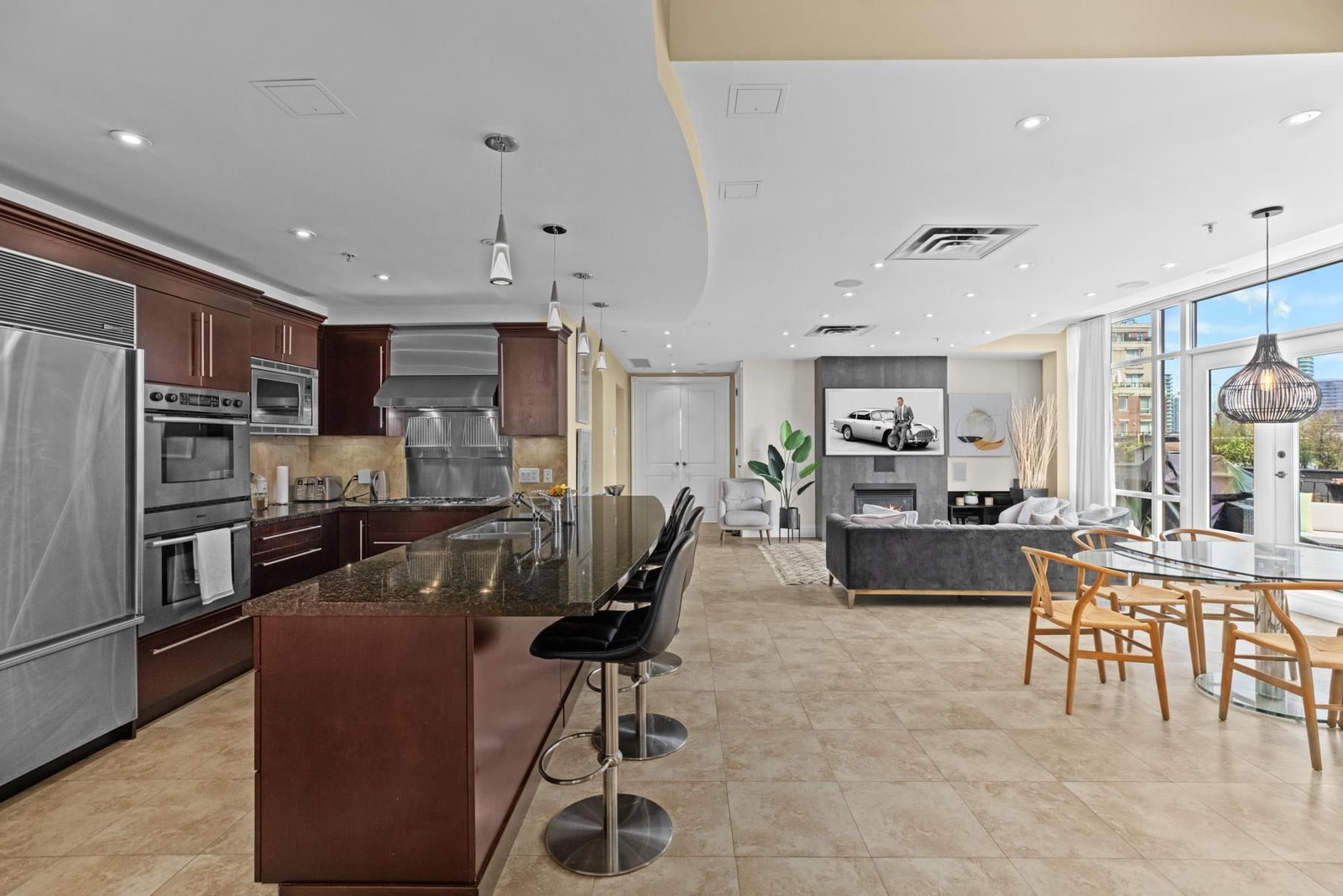 Listing Image 10