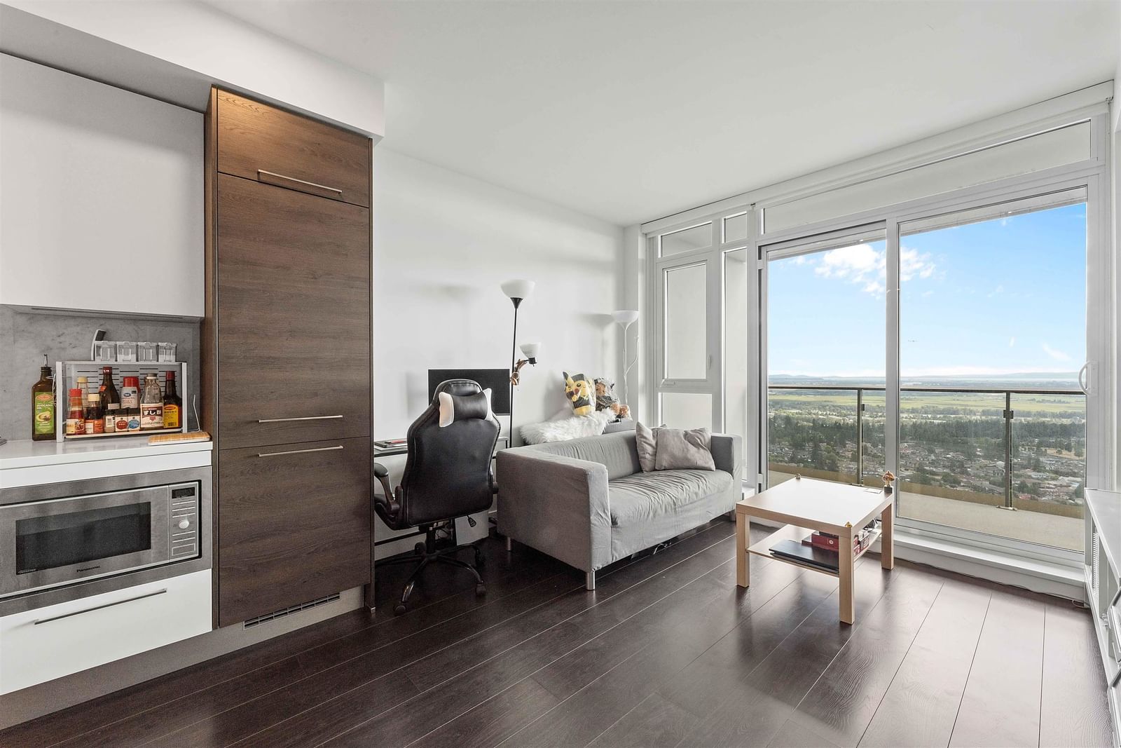 Listing Image 10