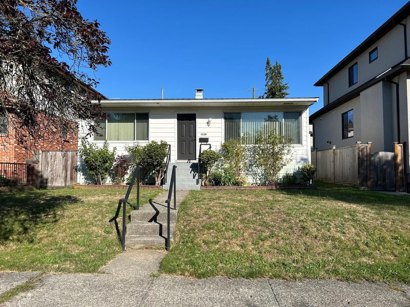 7230 Gladstone Street, Vancouver, British Columbia (MLS R2925325)