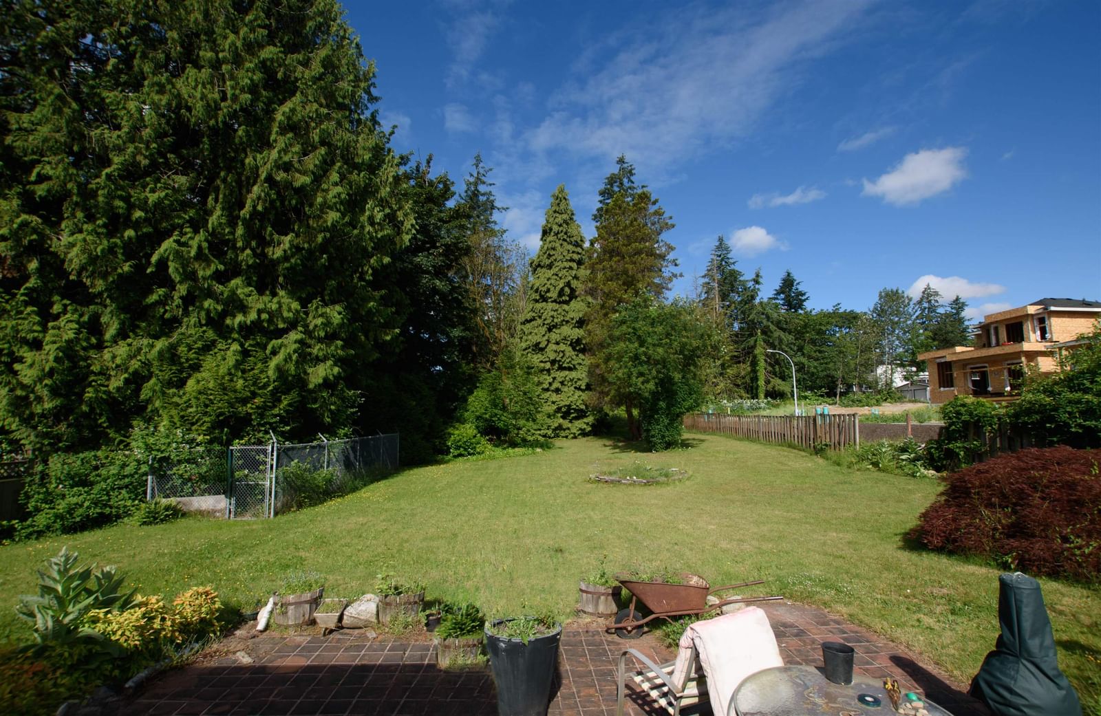 Listing Image 14