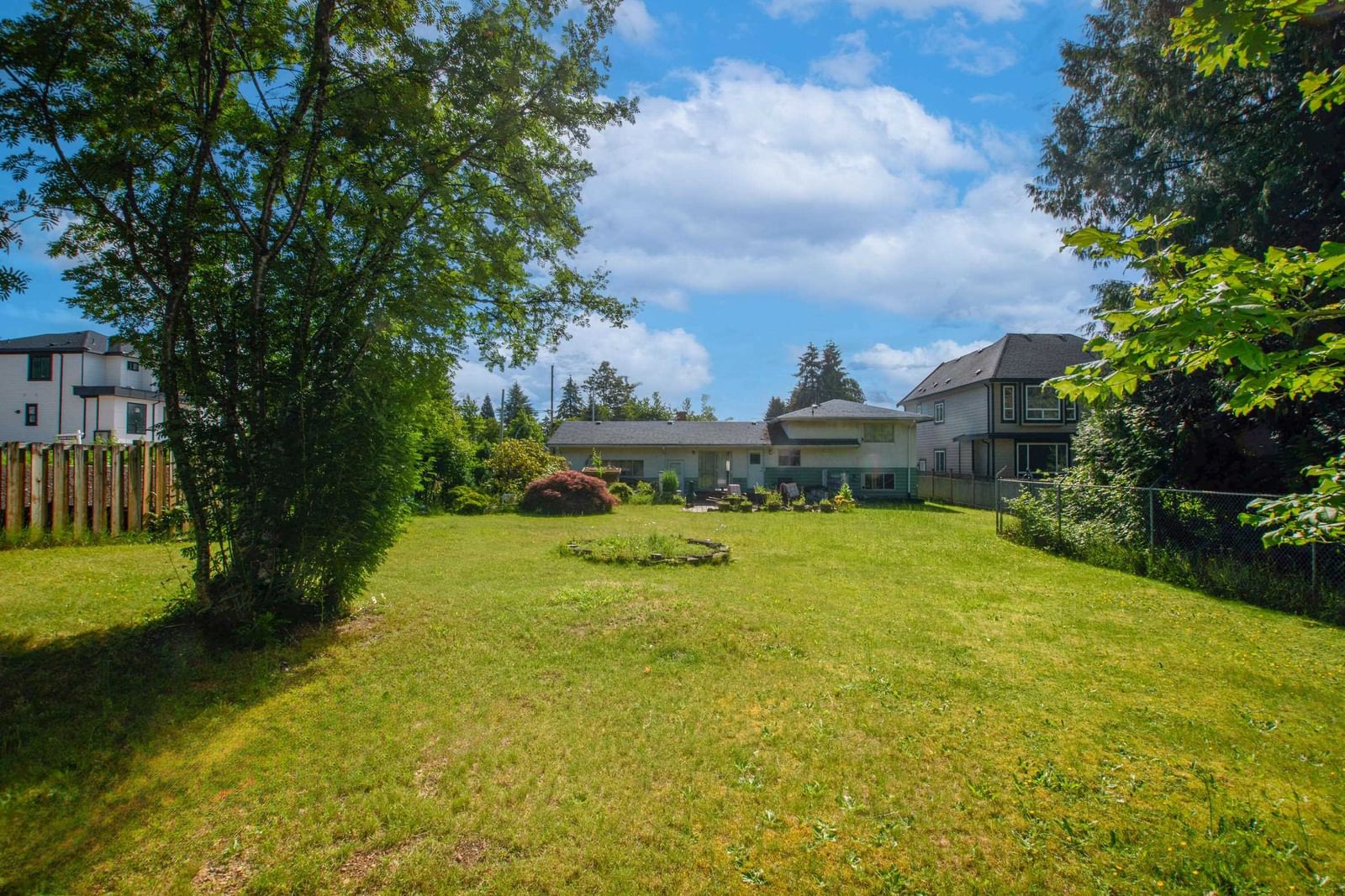 Listing Image 18