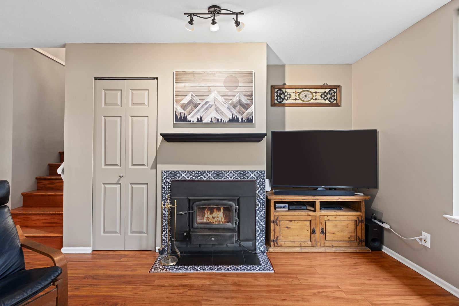 Listing Image 17