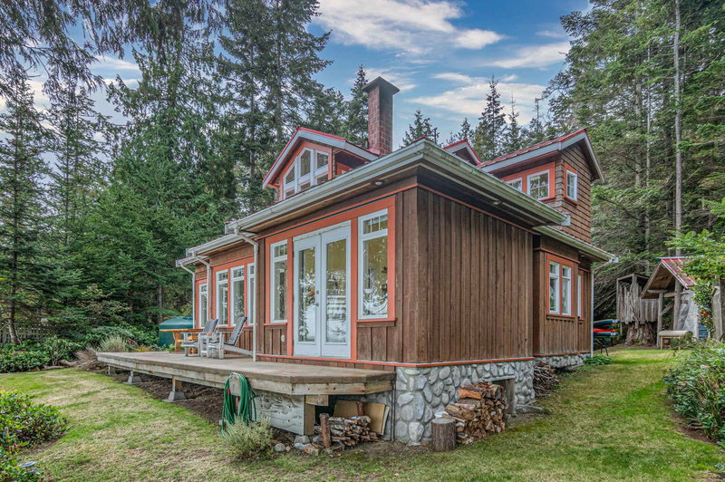 105 Island Park Drive, Galiano Island, V0N 1P0 | Image 2