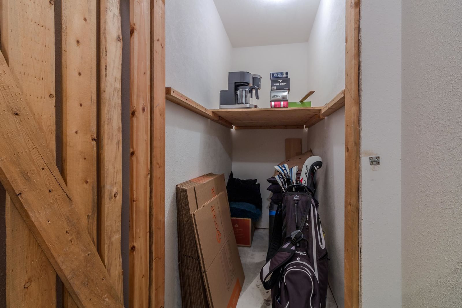 Listing Image 17