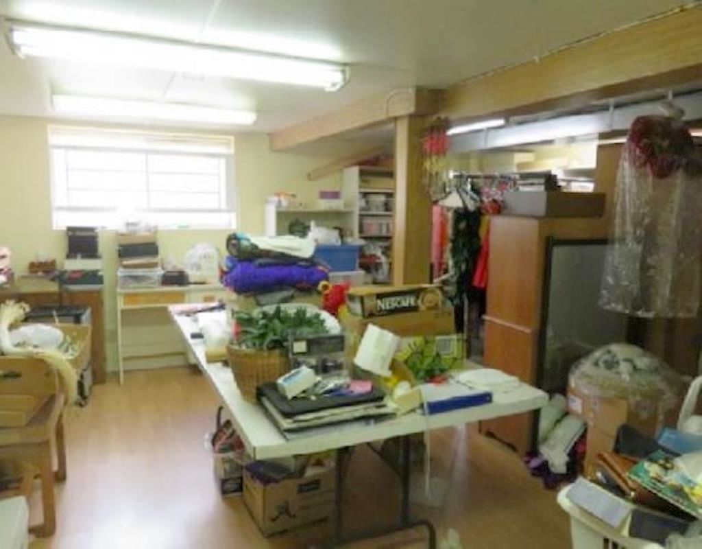 Listing Image 11
