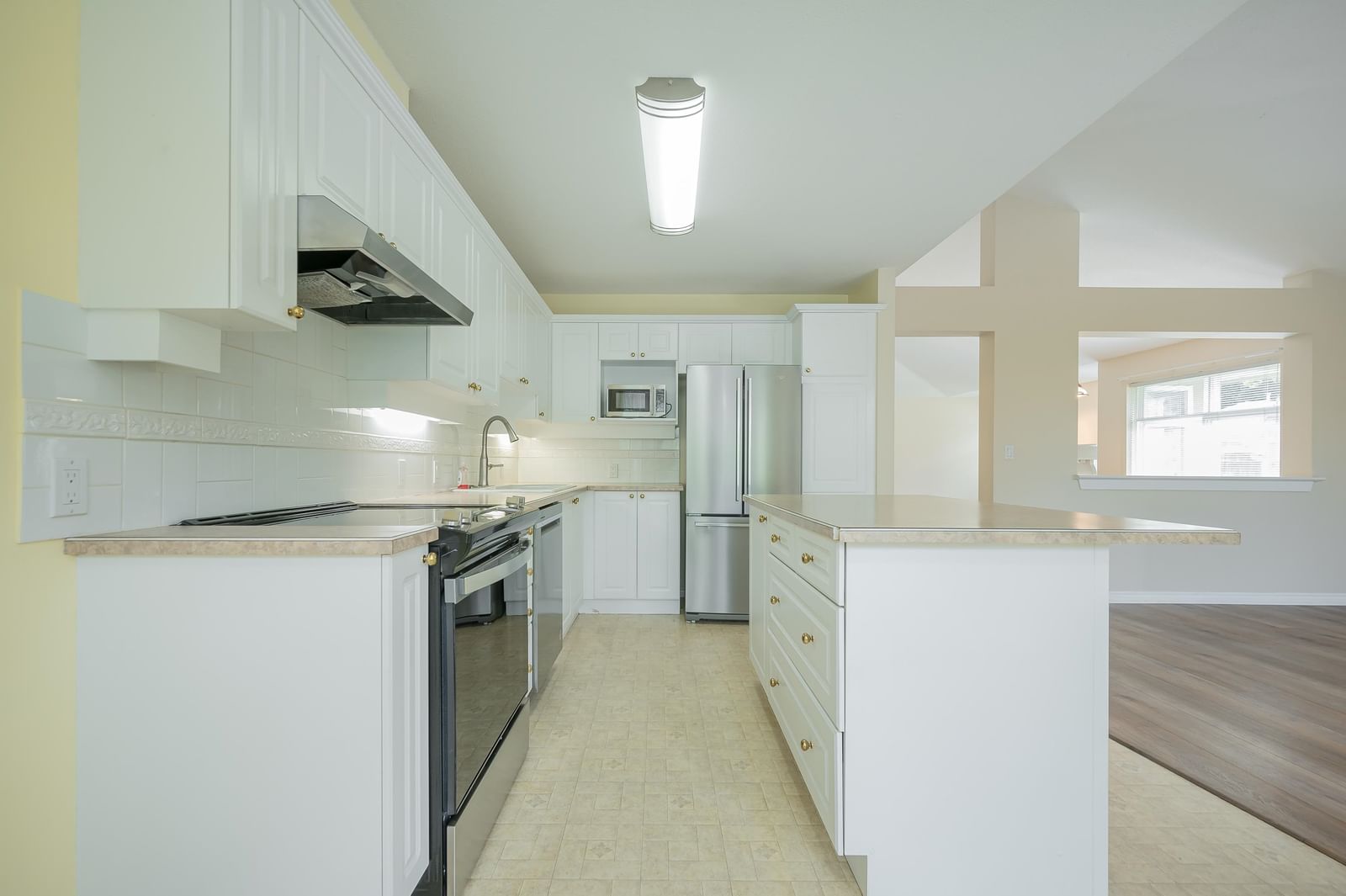 Listing Image 18