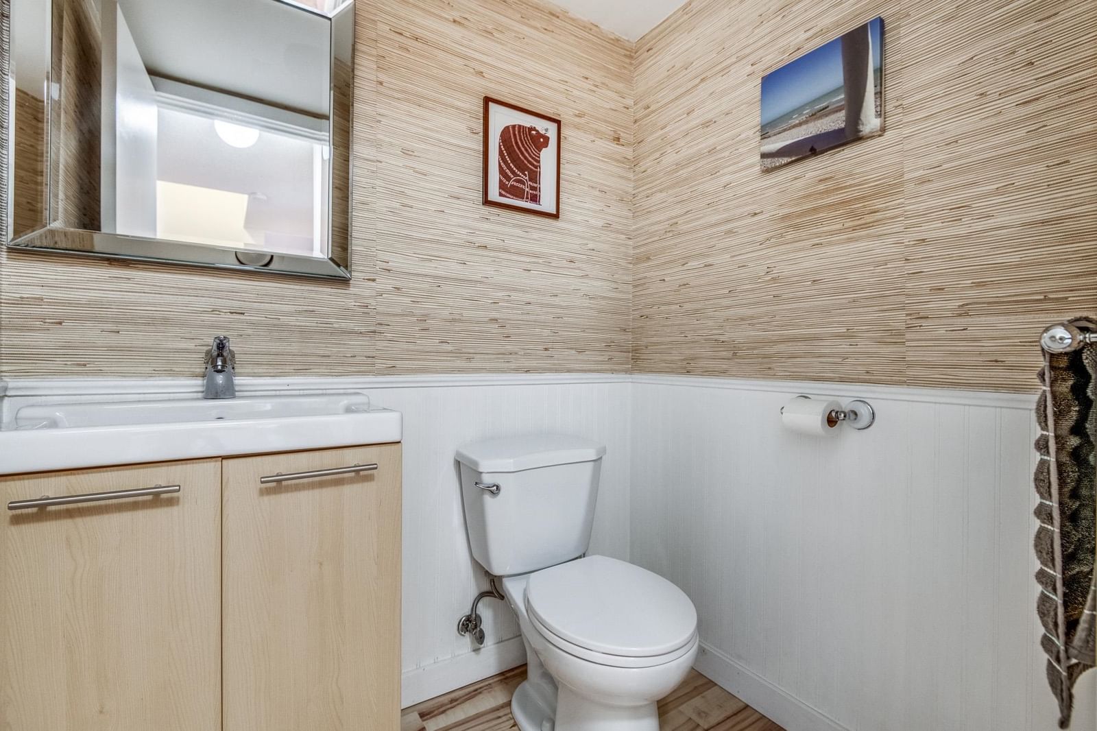 Listing Image 16