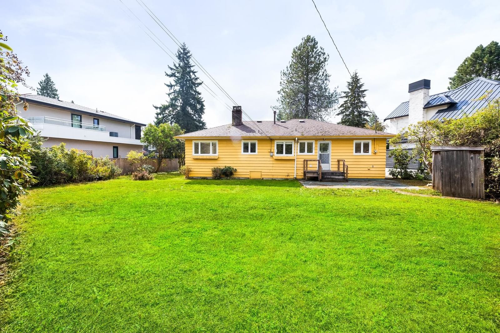 Listing Image 10