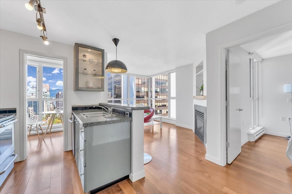 Listing Image 15