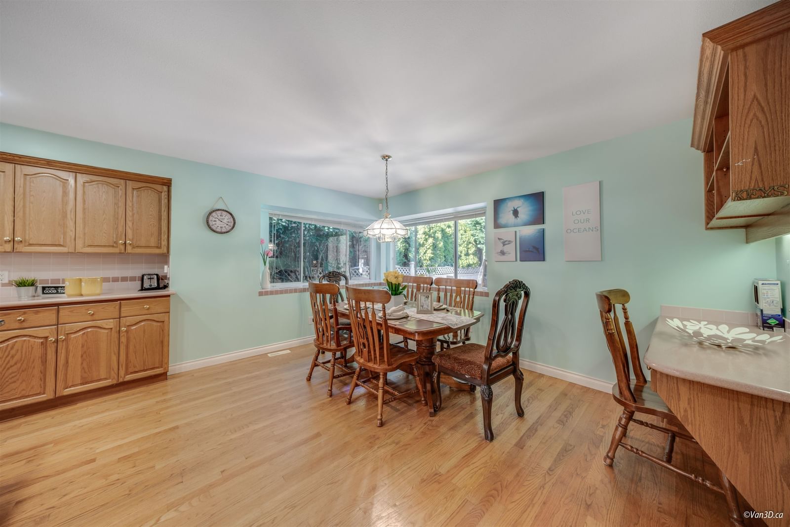 Listing Image 11
