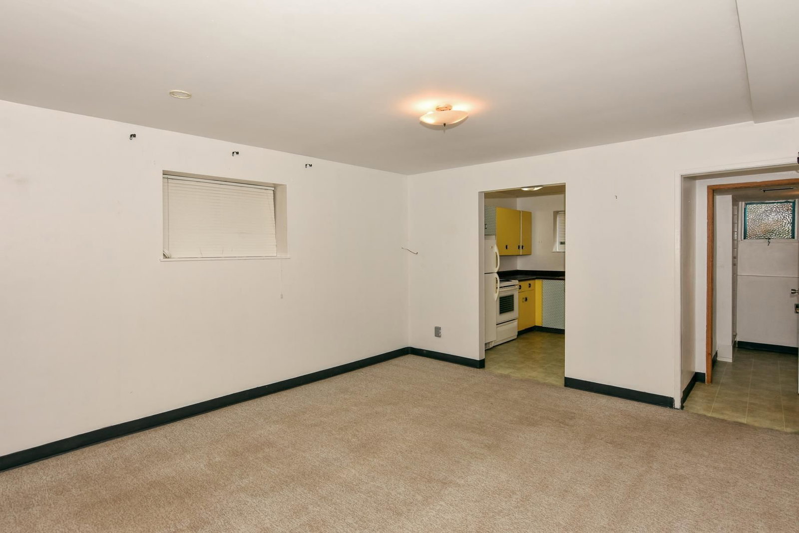 Listing Image 27