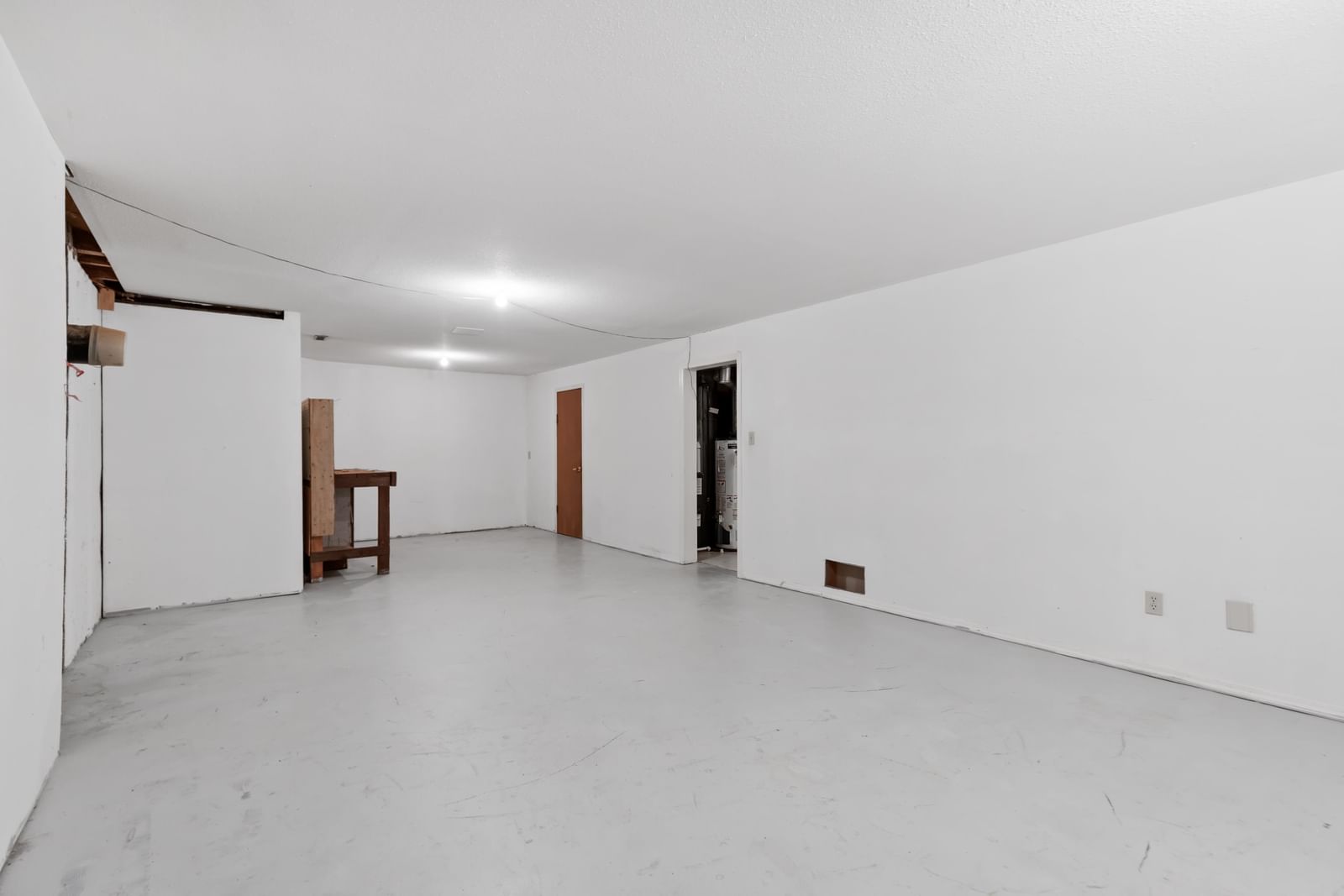 Listing Image 28