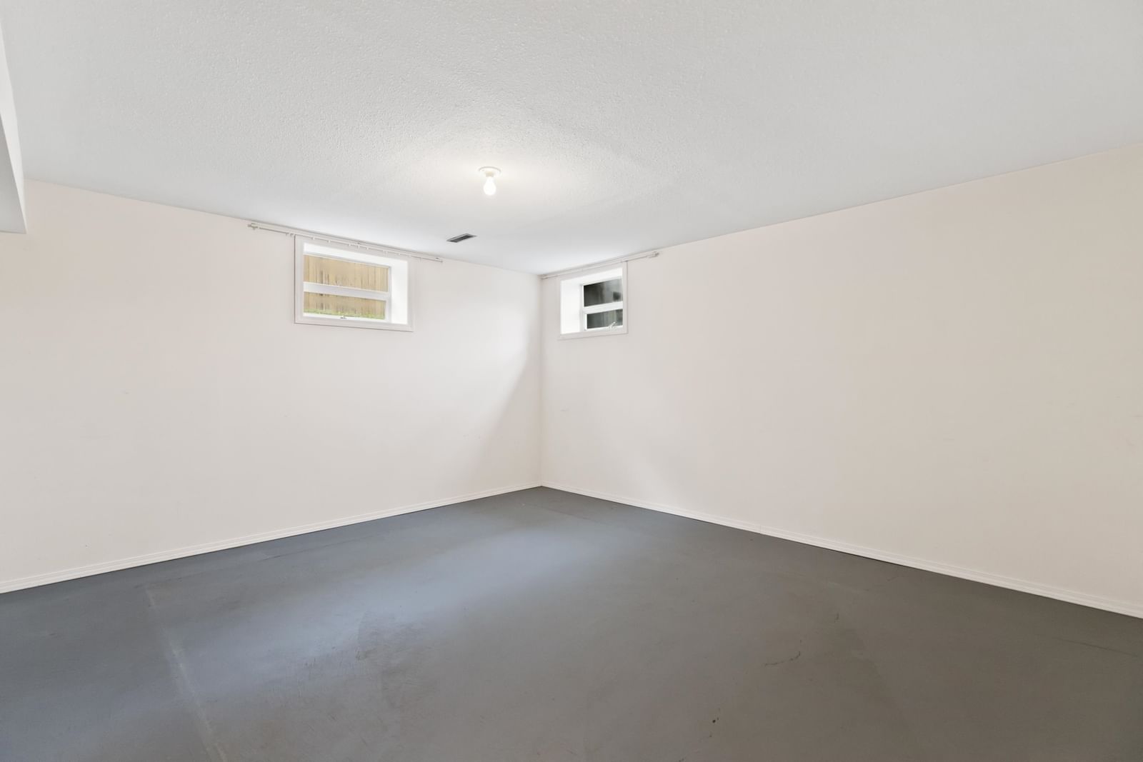 Listing Image 30