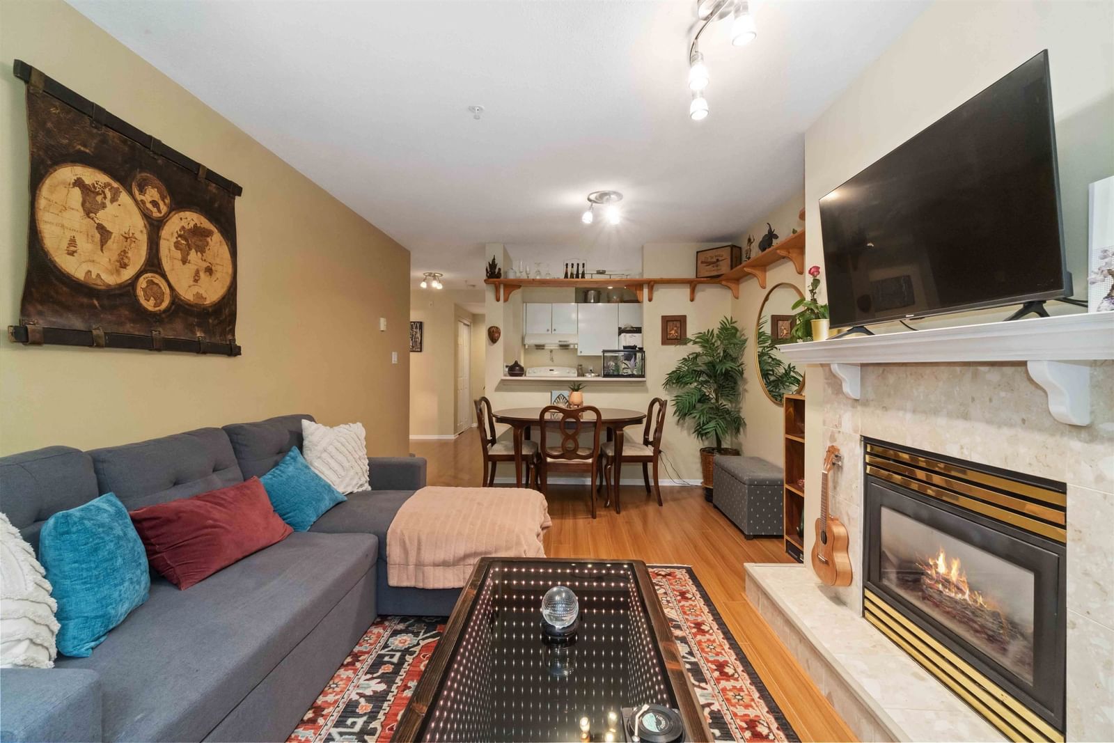 Listing Image 10