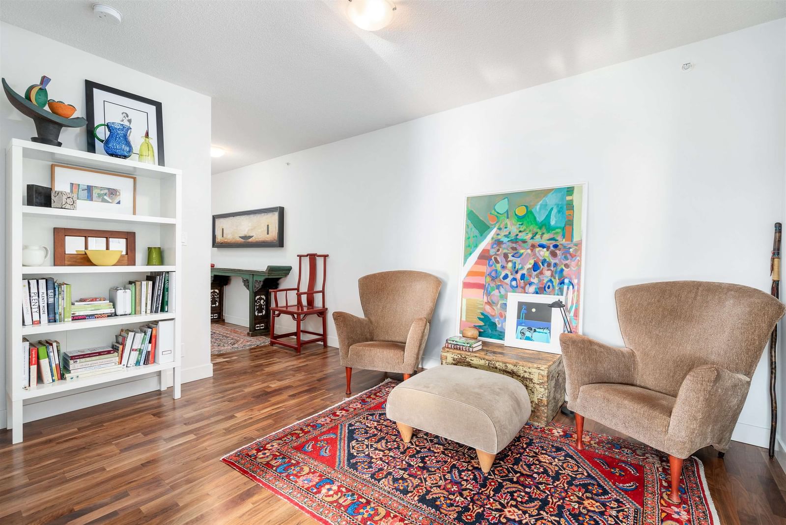 Listing Image 9