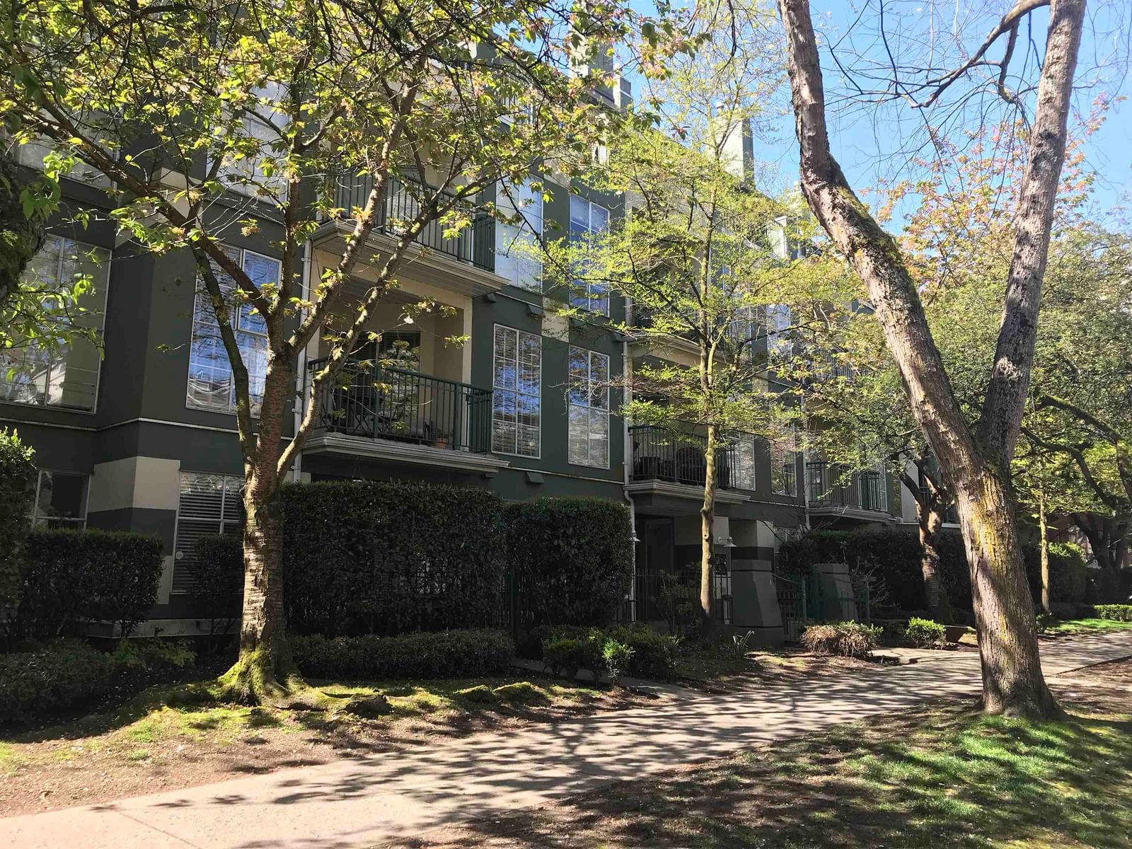 Listing Image 1
