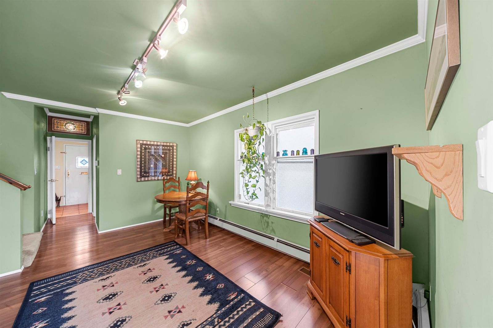 Listing Image 14