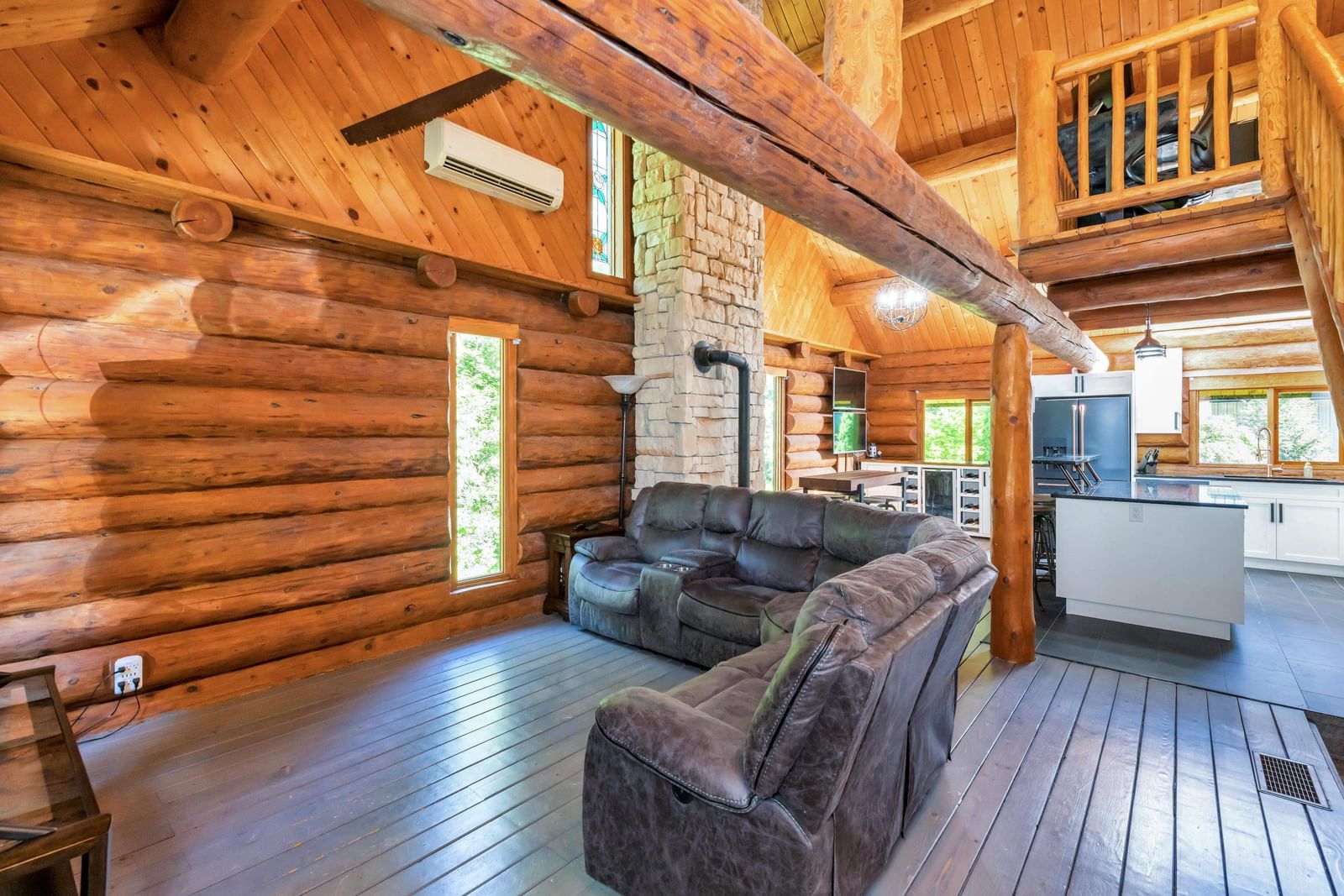 Listing Image 14