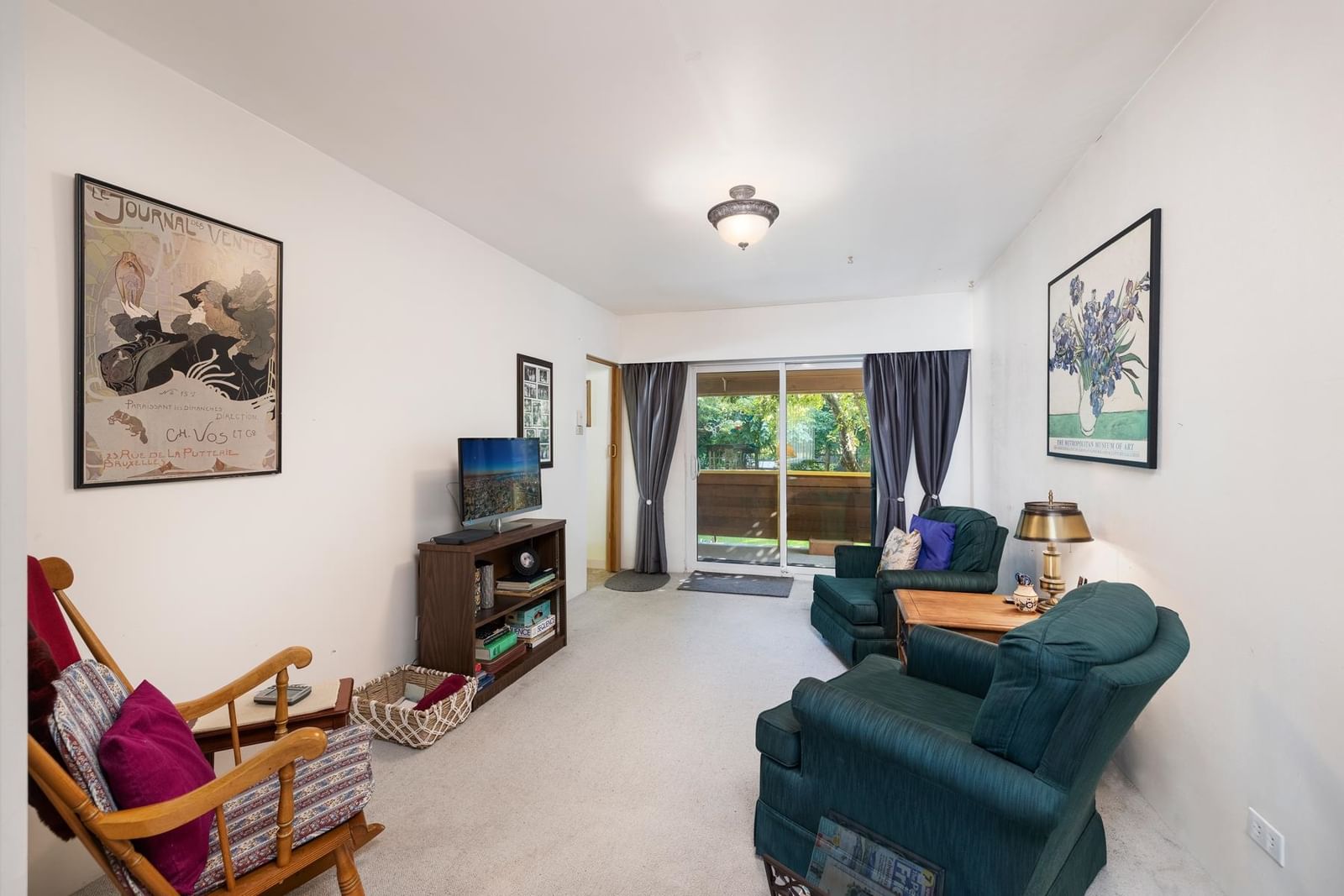 Listing Image 14
