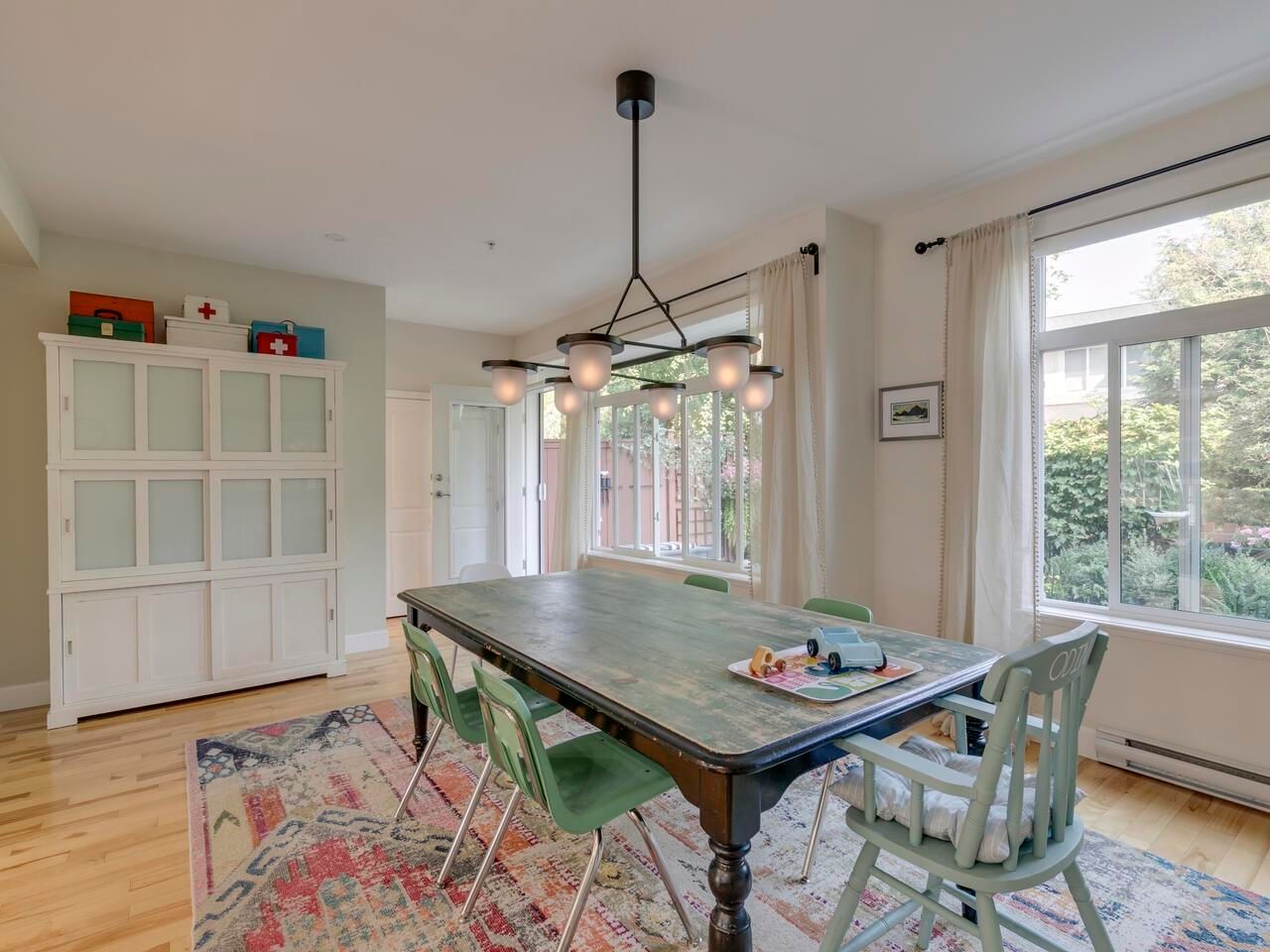 Listing Image 13