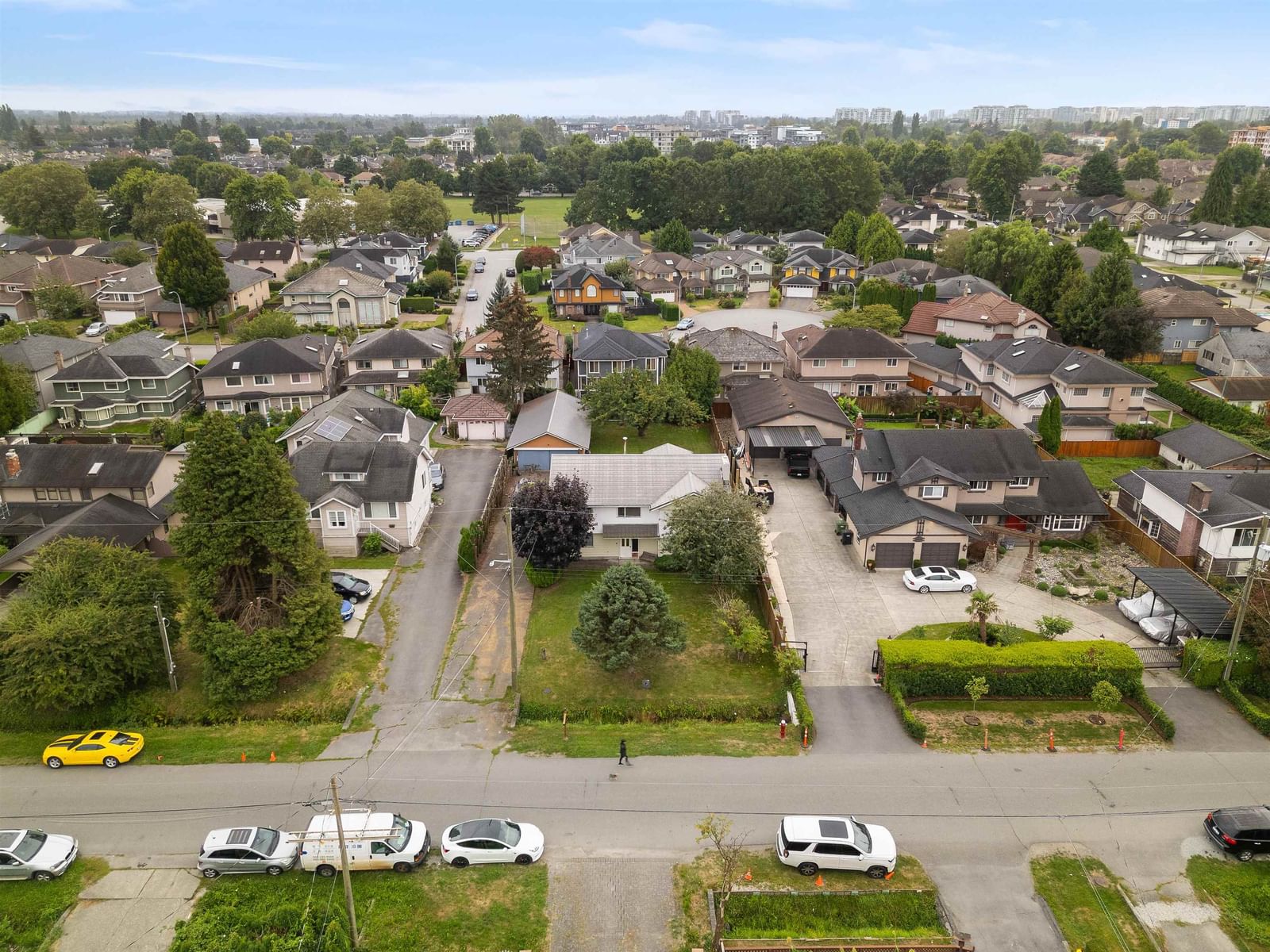 Listing Image 12