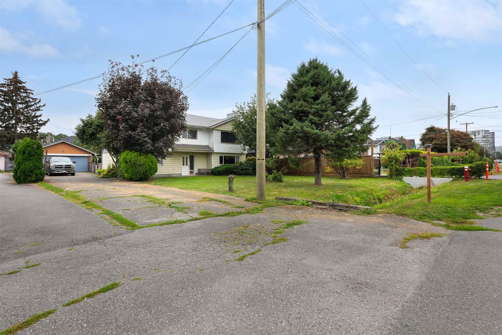 Listing Image 24