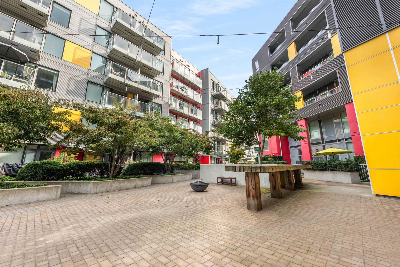 Listing Image 12