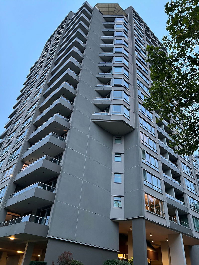 6070 Mcmurray Avenue #208, Burnaby, British Columbia (MLS R2926274)