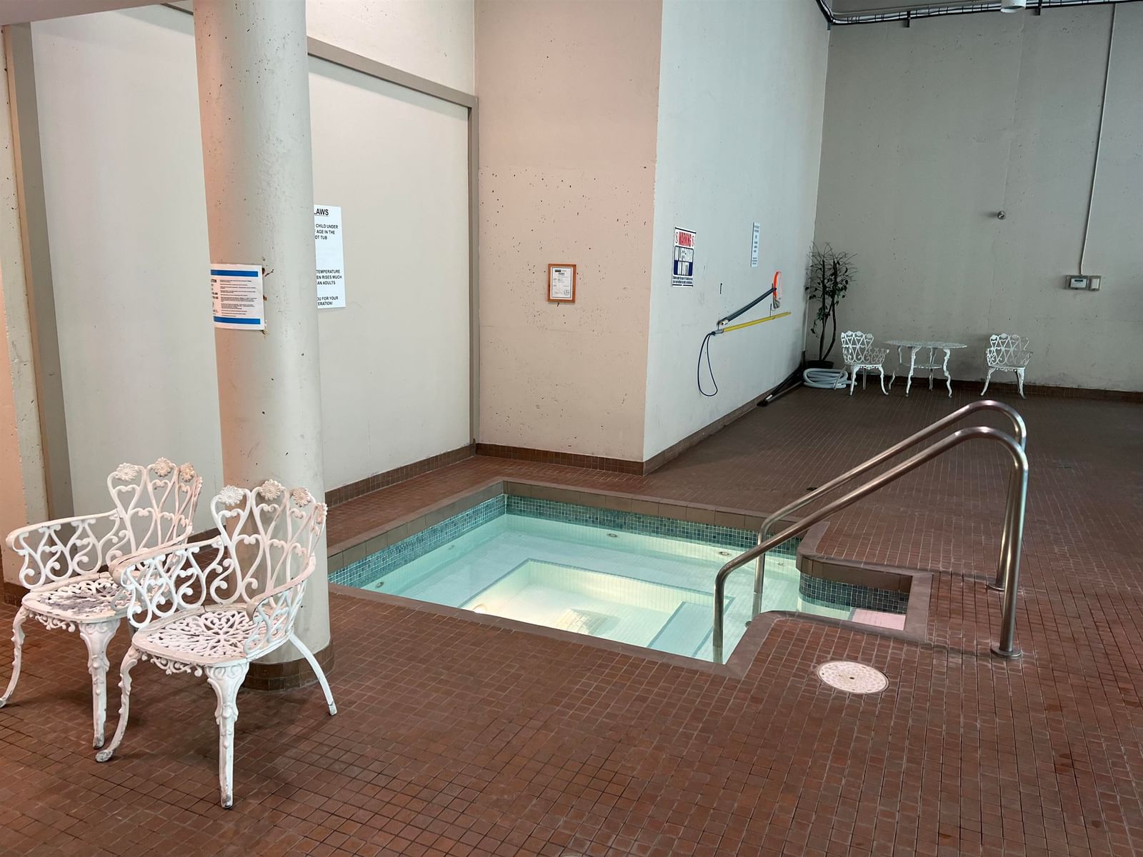 Listing Image 11