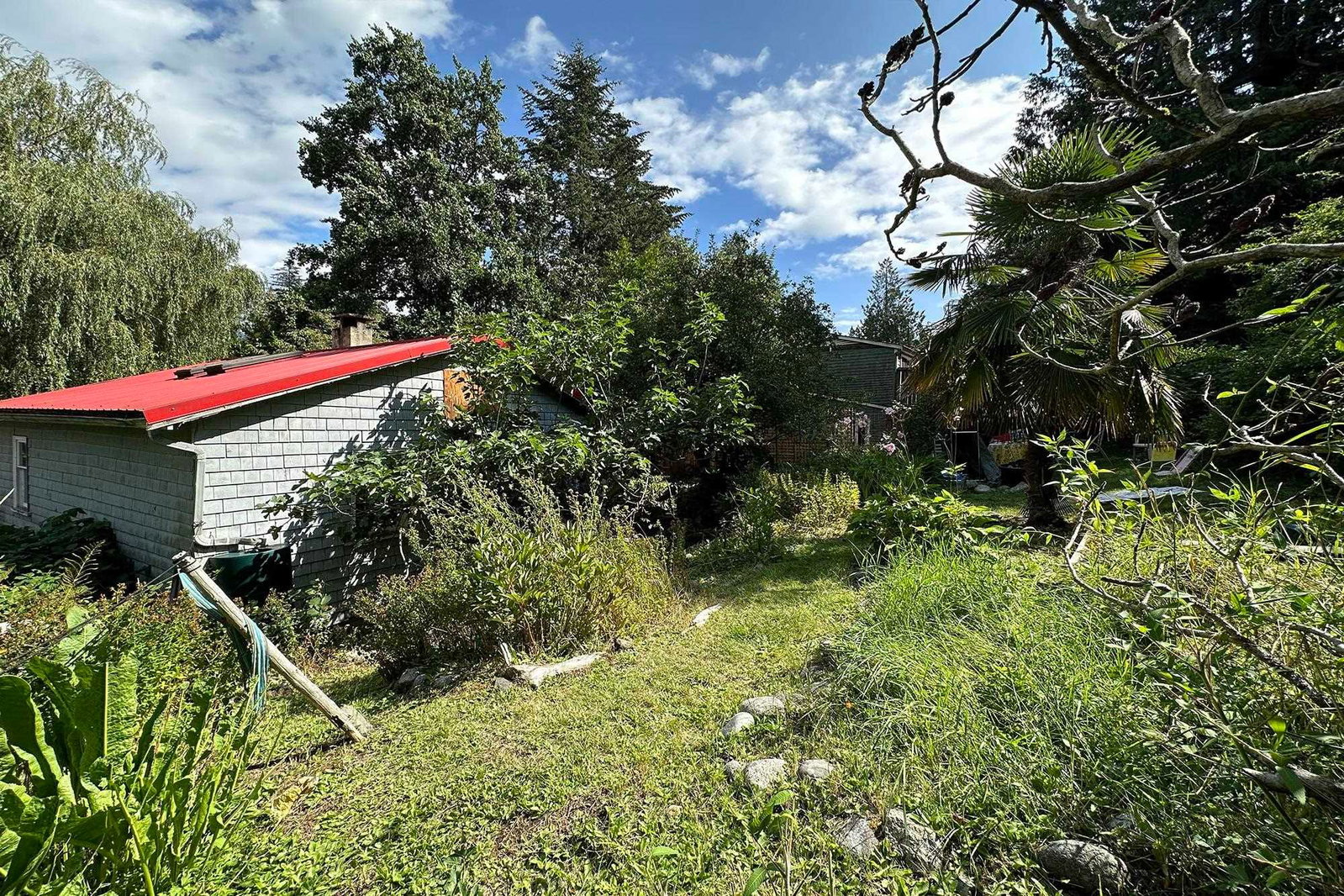 Listing Image 5