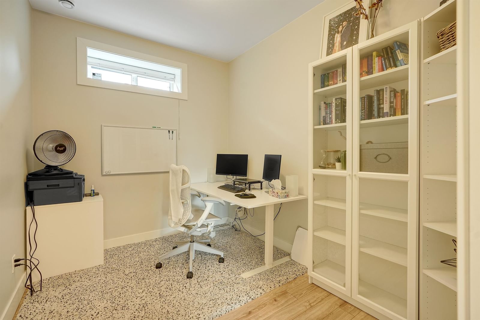 Listing Image 9