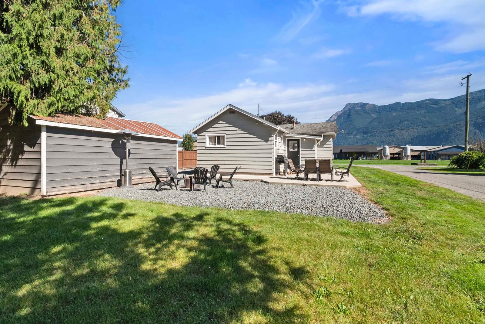 Listing Image 12