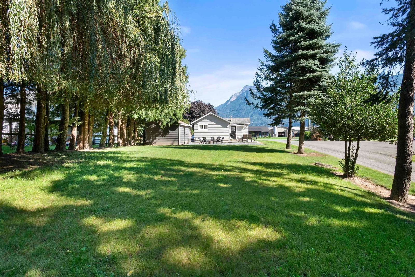 Listing Image 9