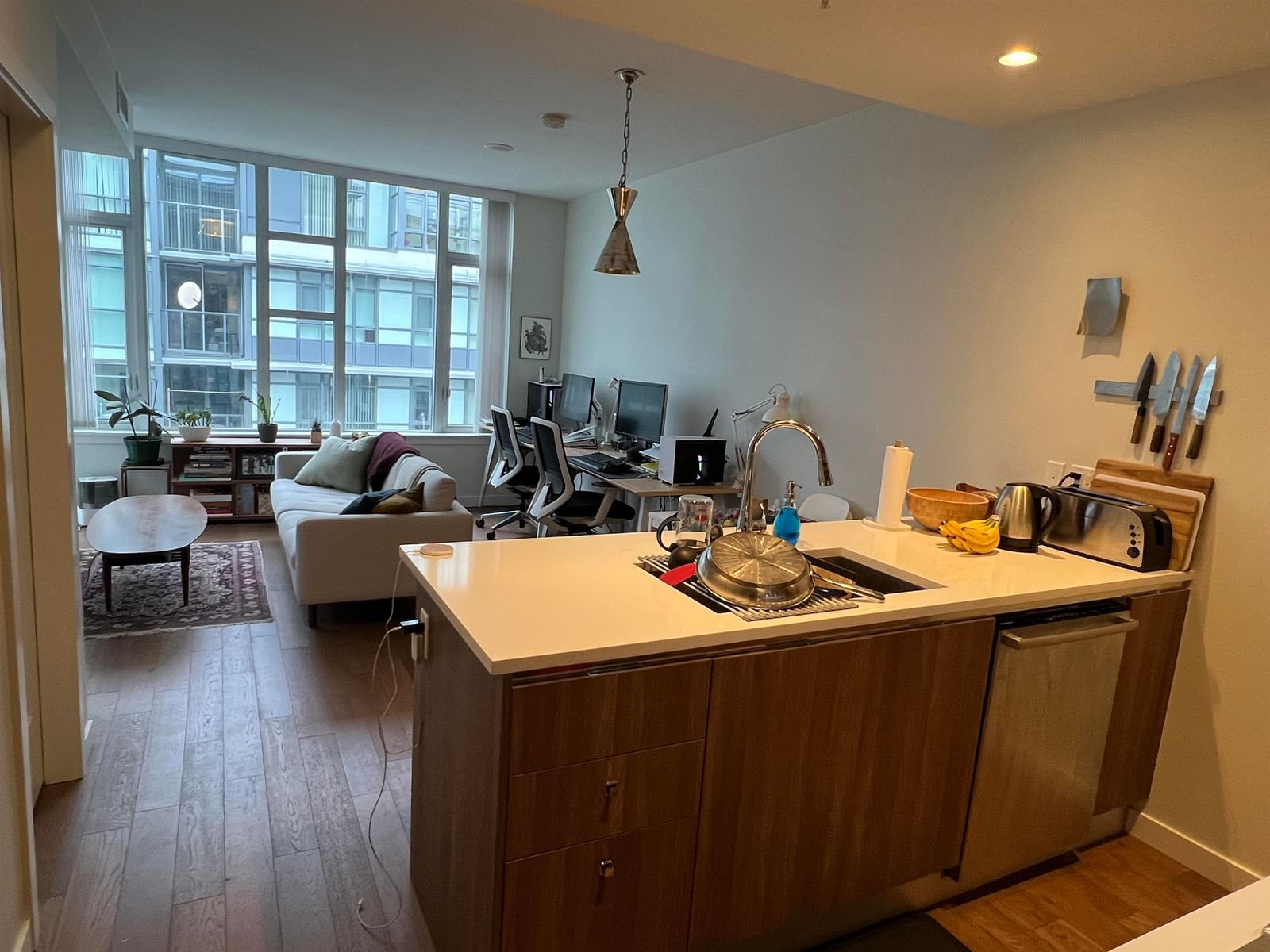 Listing Image 10