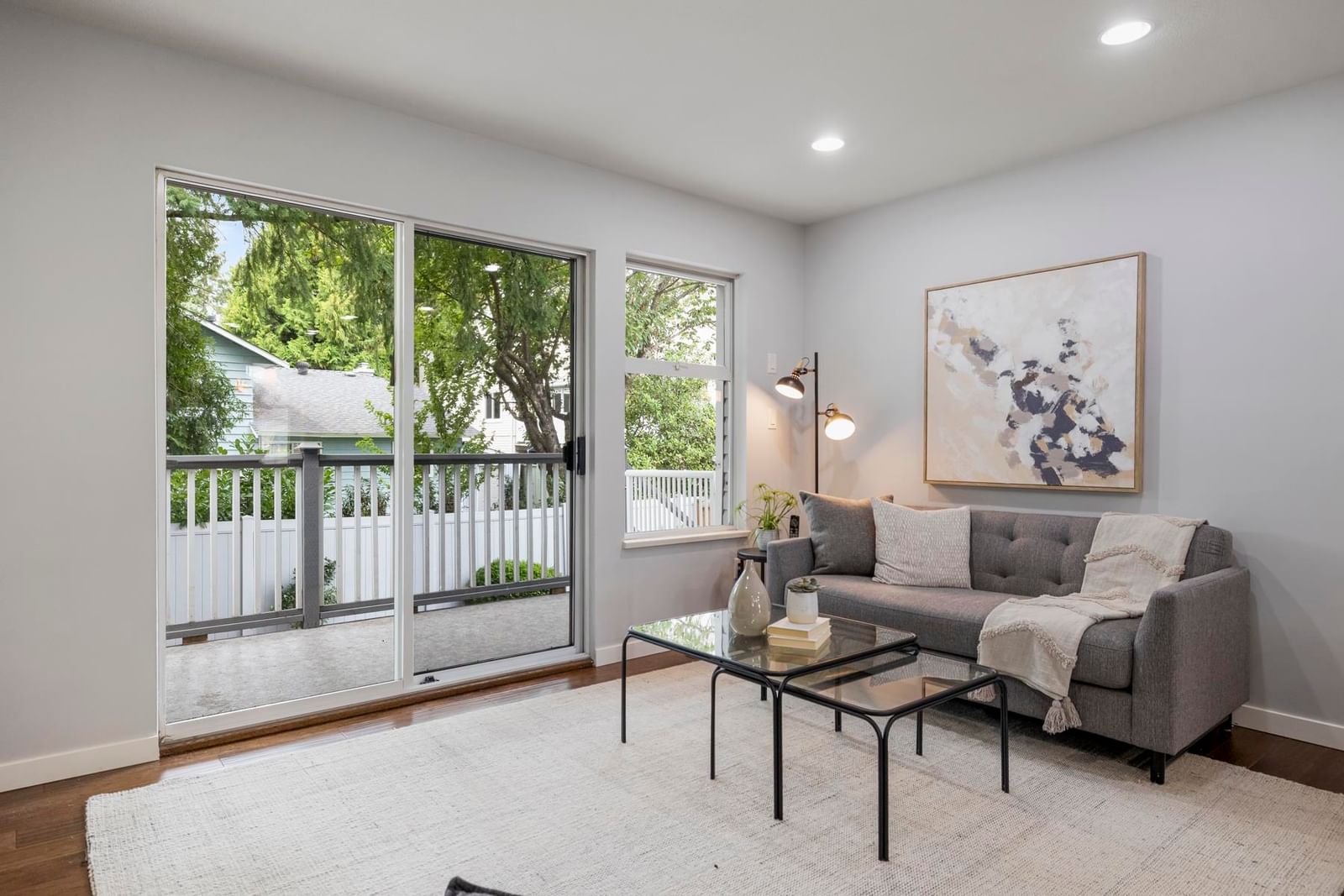 Listing Image 19