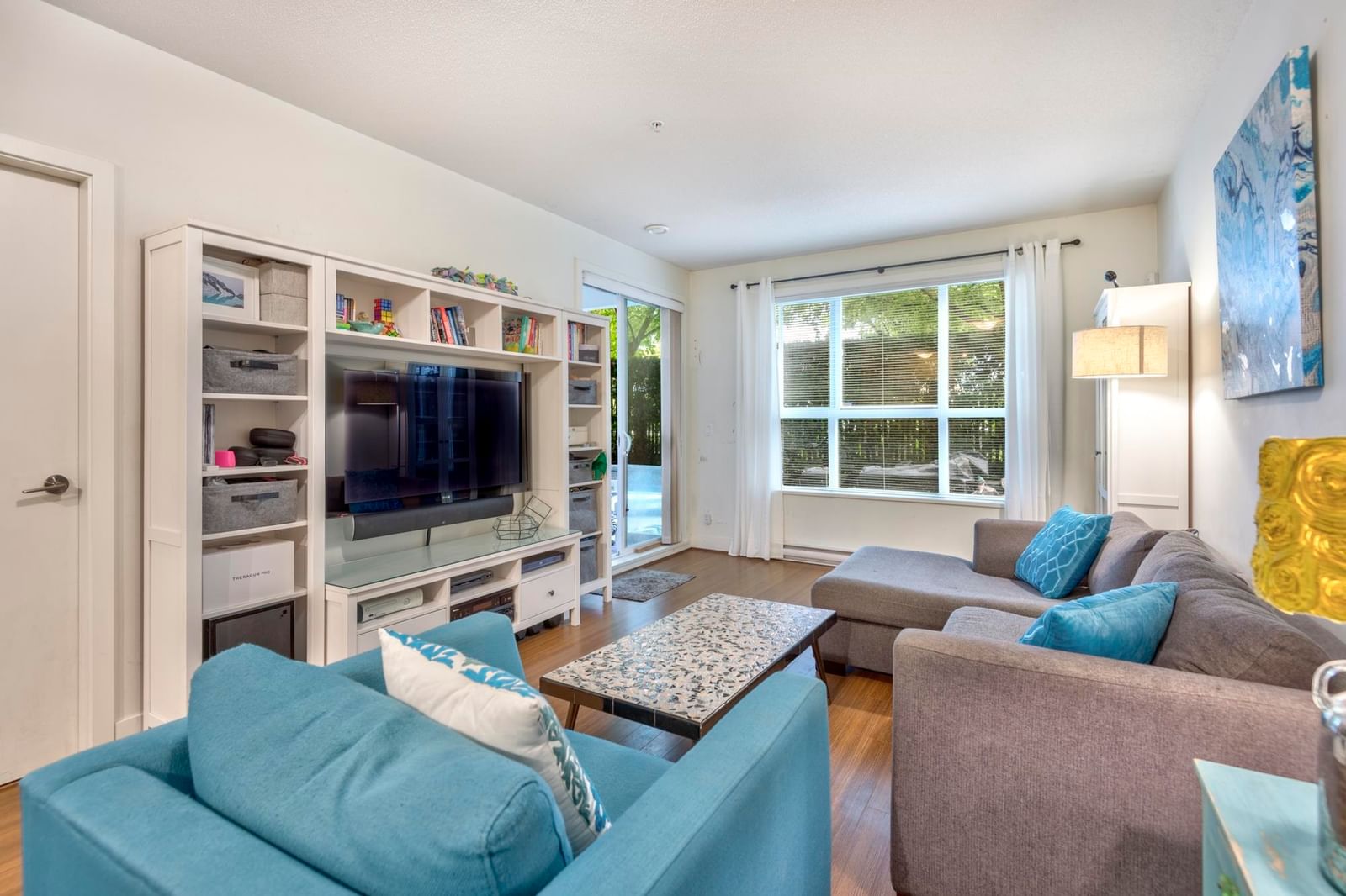 Listing Image 1