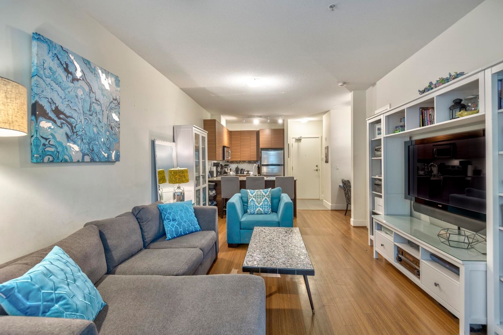 Listing Image 9