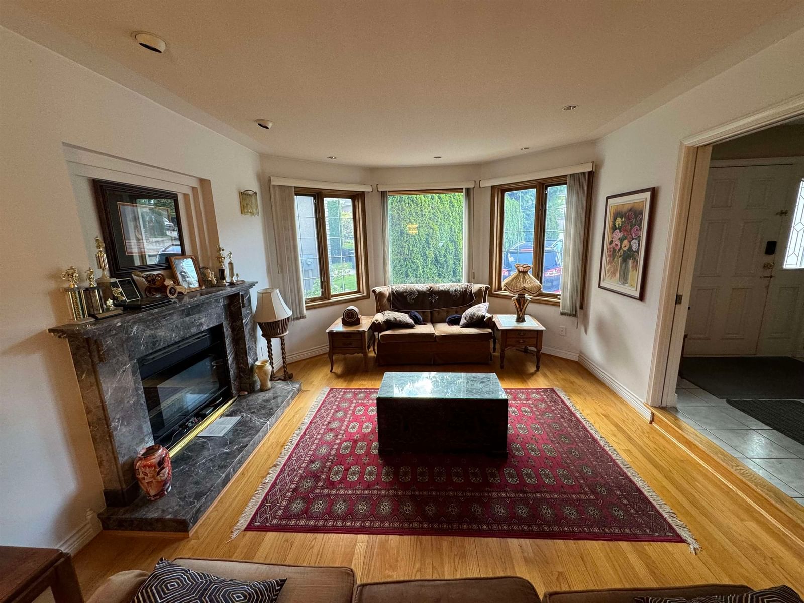 Listing Image 16