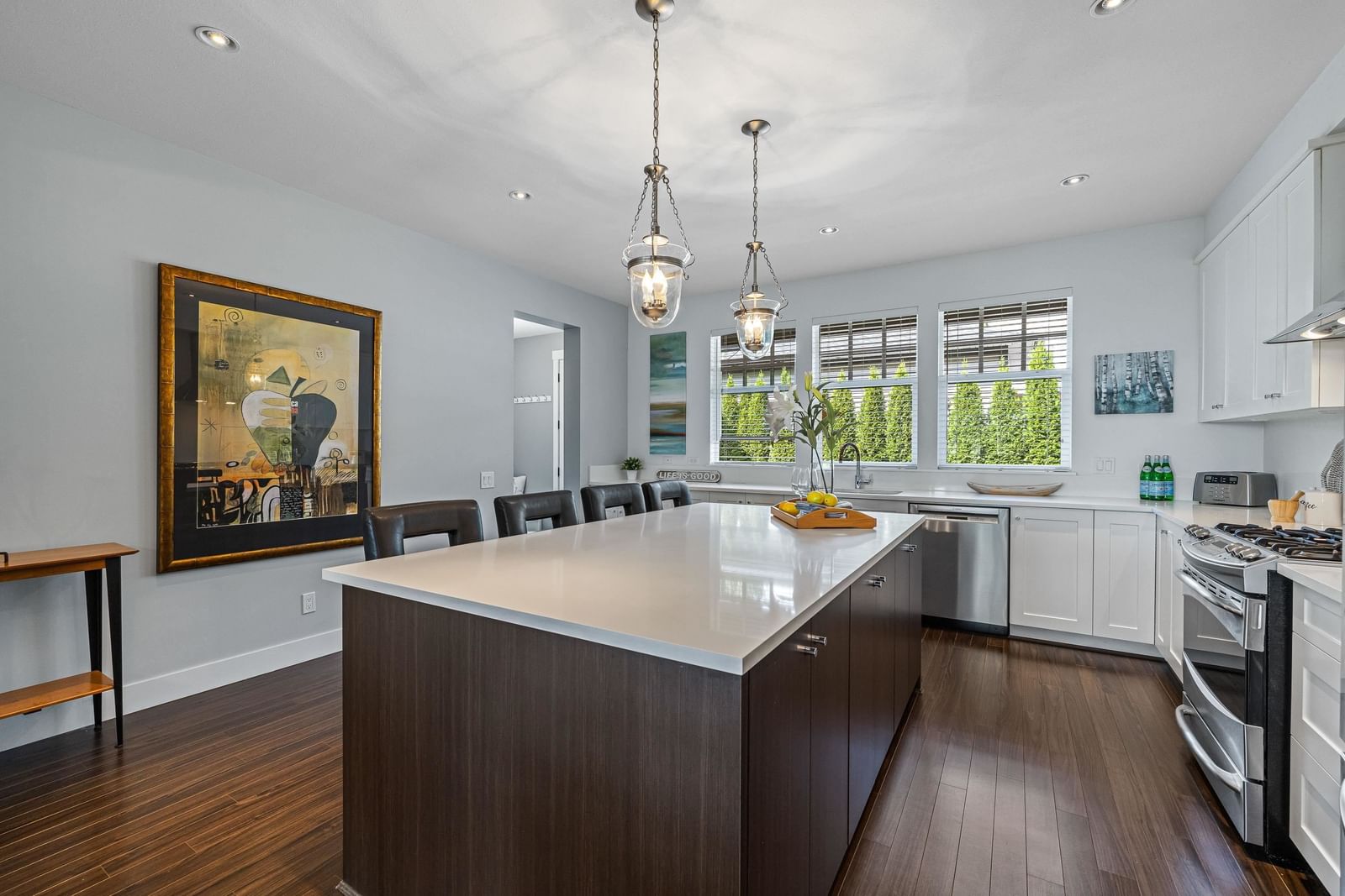 Listing Image 9