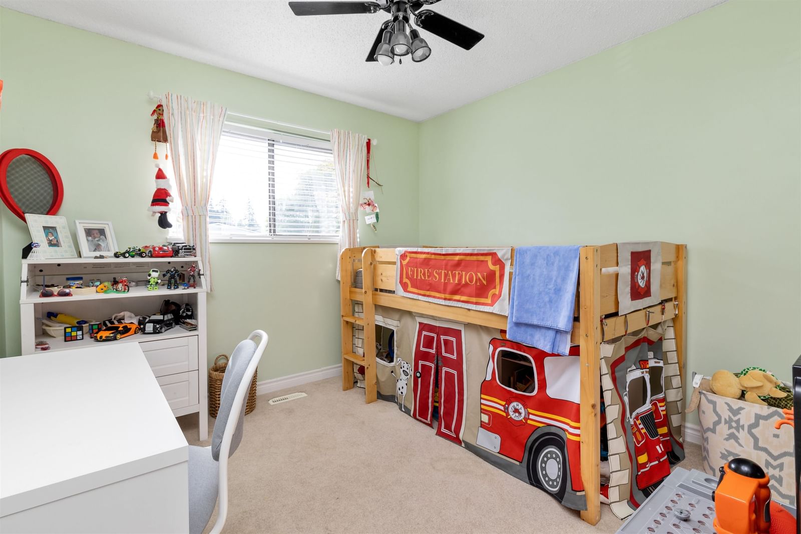 Listing Image 17
