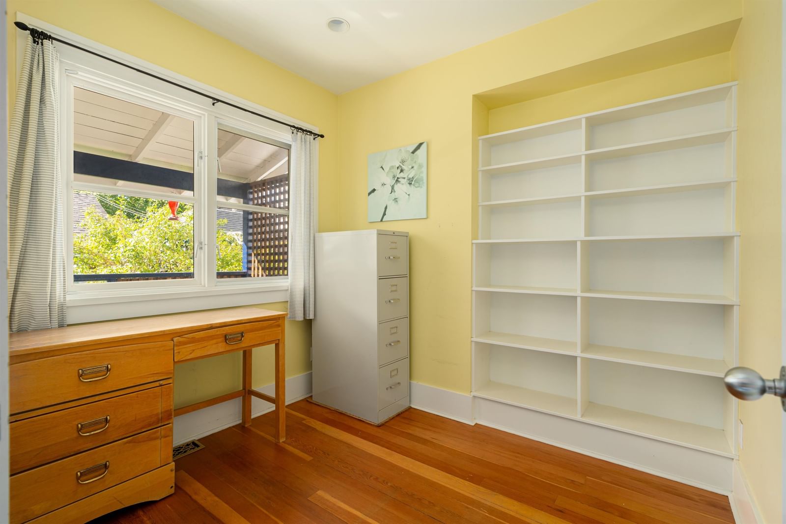 Listing Image 11