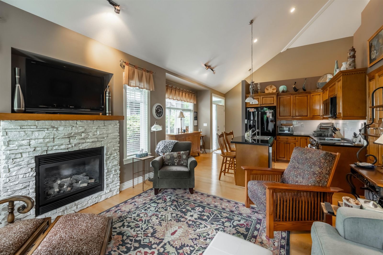 Listing Image 21