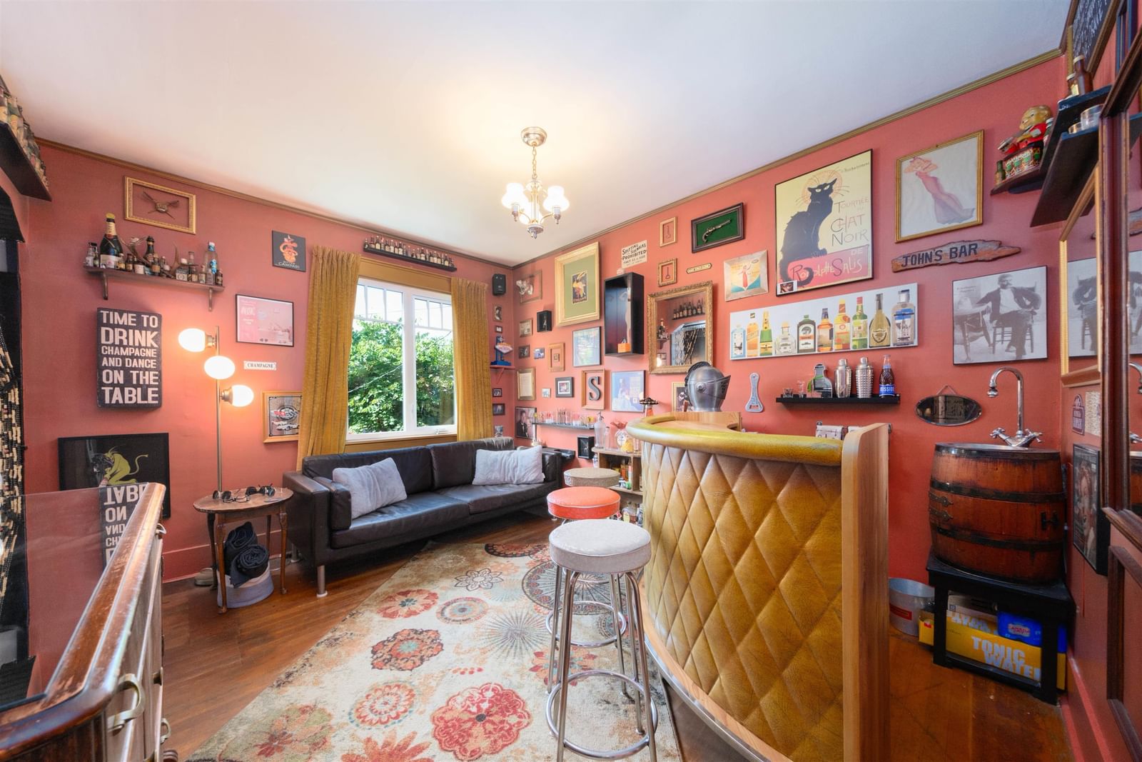 Listing Image 10