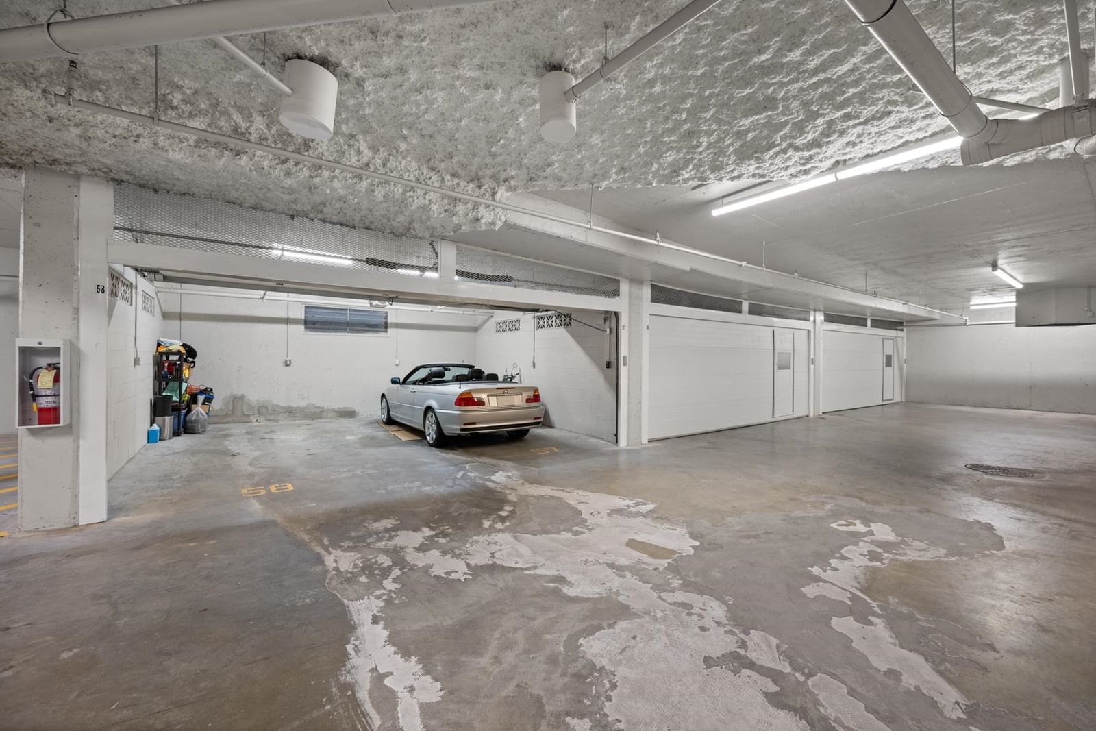 Listing Image 33