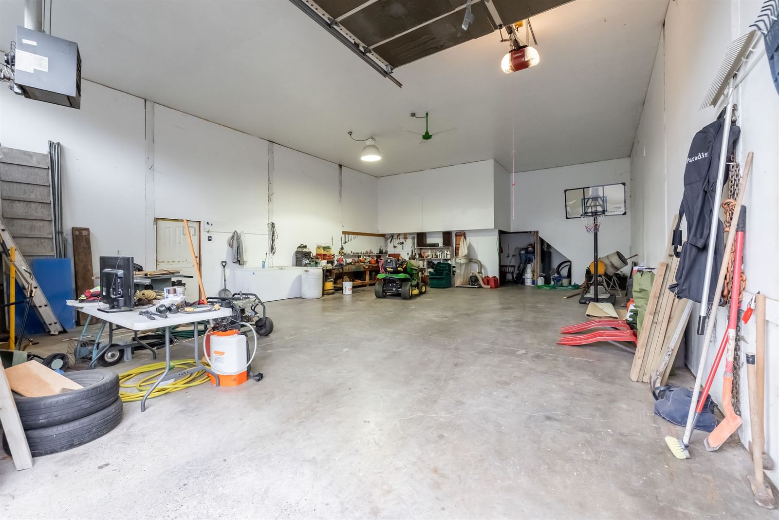 Listing Image 33