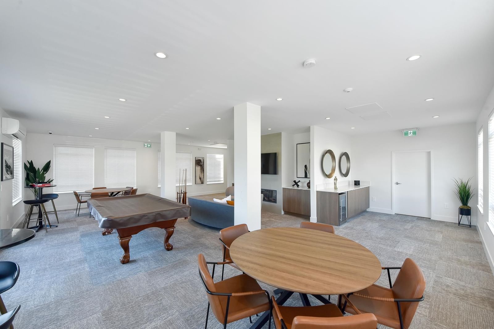 Listing Image 38