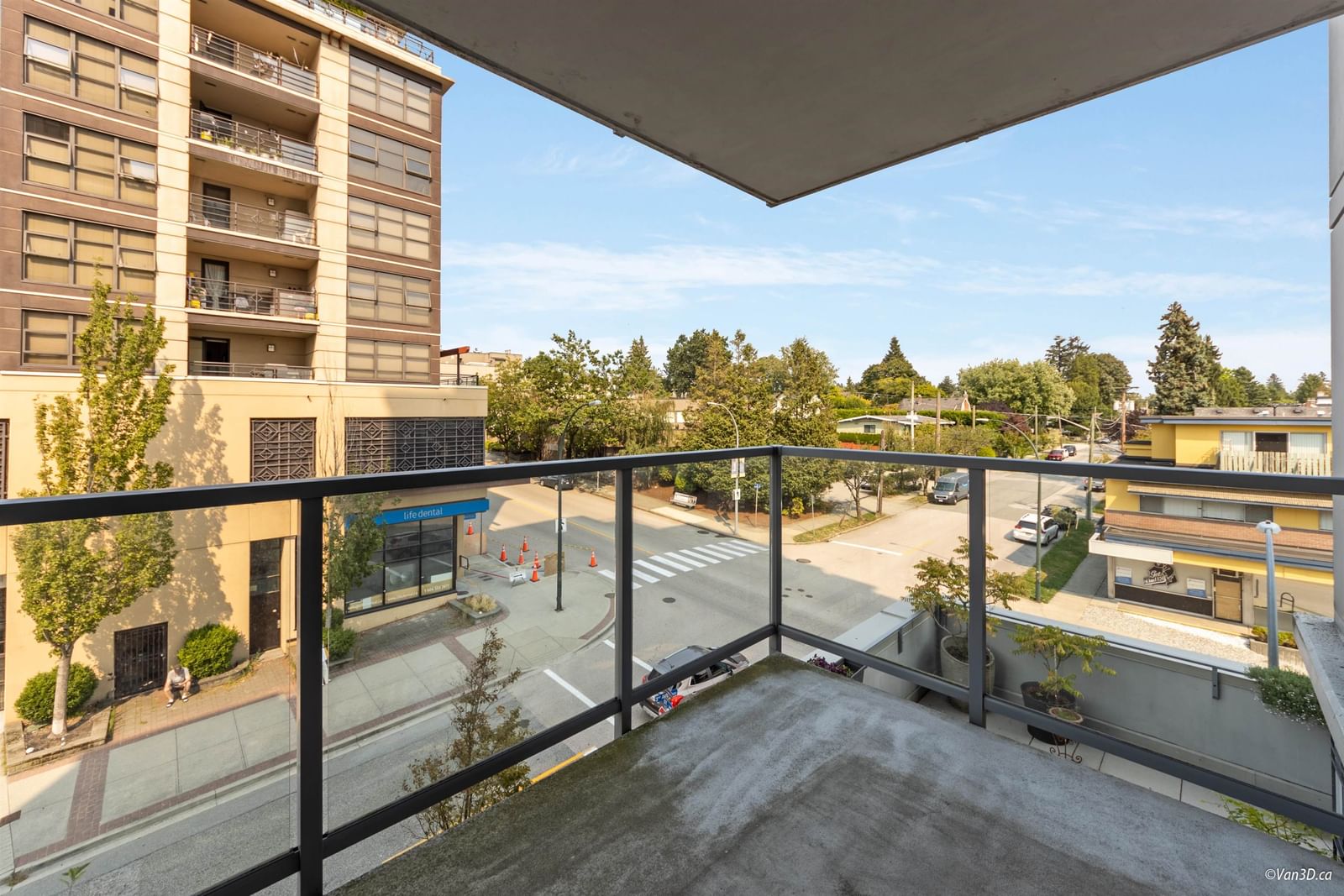 Listing Image 11