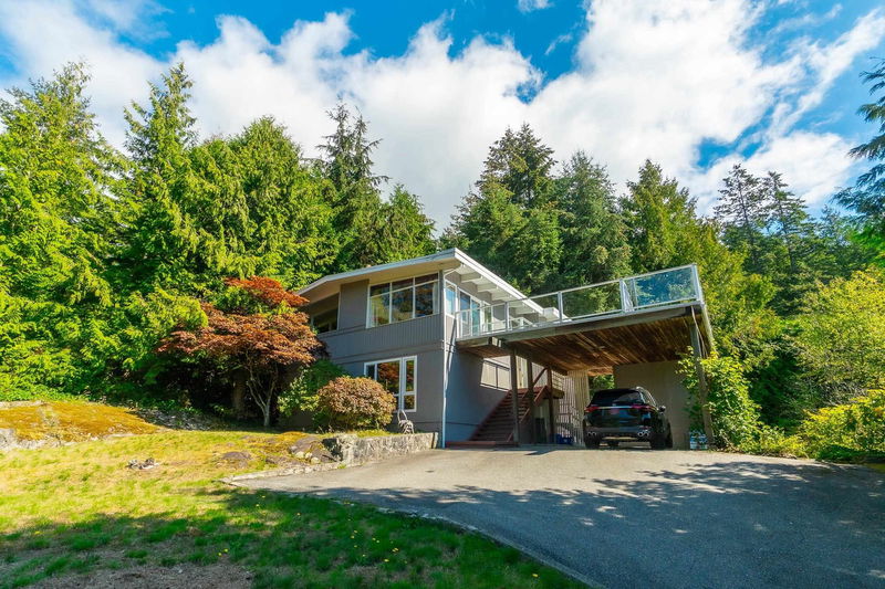 4554 Woodgreen Drive, West Vancouver, British Columbia (MLS R2926898)